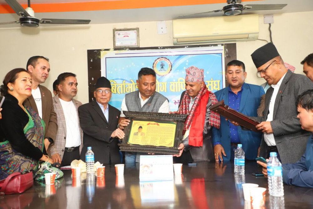 झापाका सीडीओ पोखरेललाई सामूहिक बिदाई