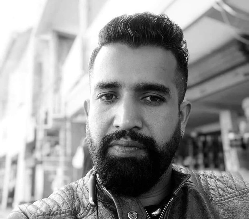 दमकको चिया बगानमा अधिकारी मृत फेला